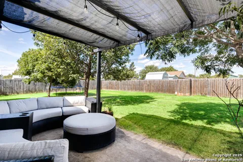 1299 OAKRIDGE DR