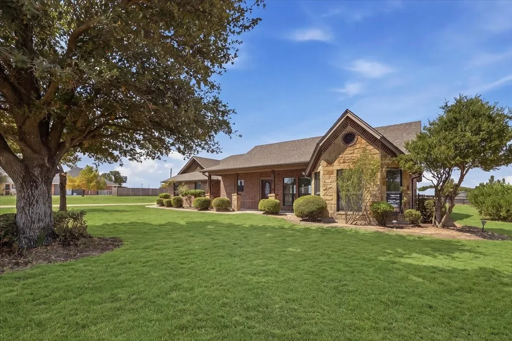 105 Savannah Drive Weatherford, TX 76087
