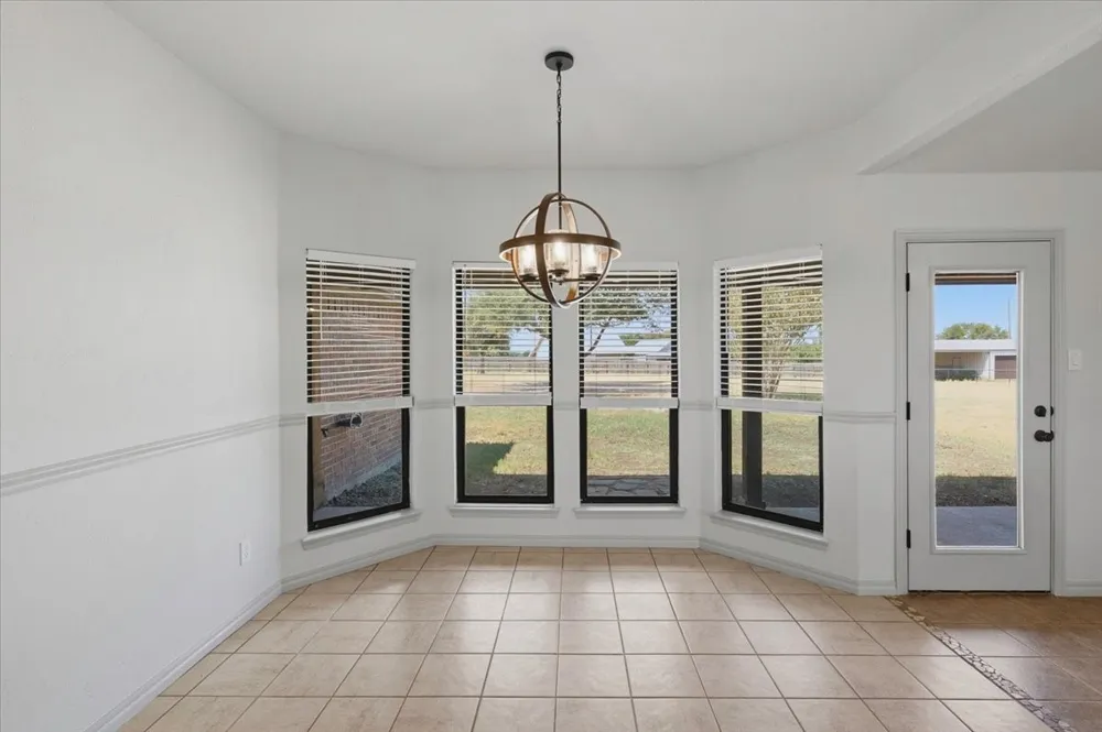 105 Savannah Drive Weatherford, TX 76087