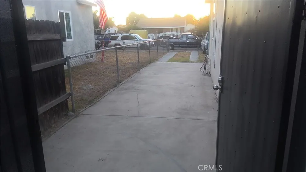 5028 Wimmer Baldwin Park, CA 91706