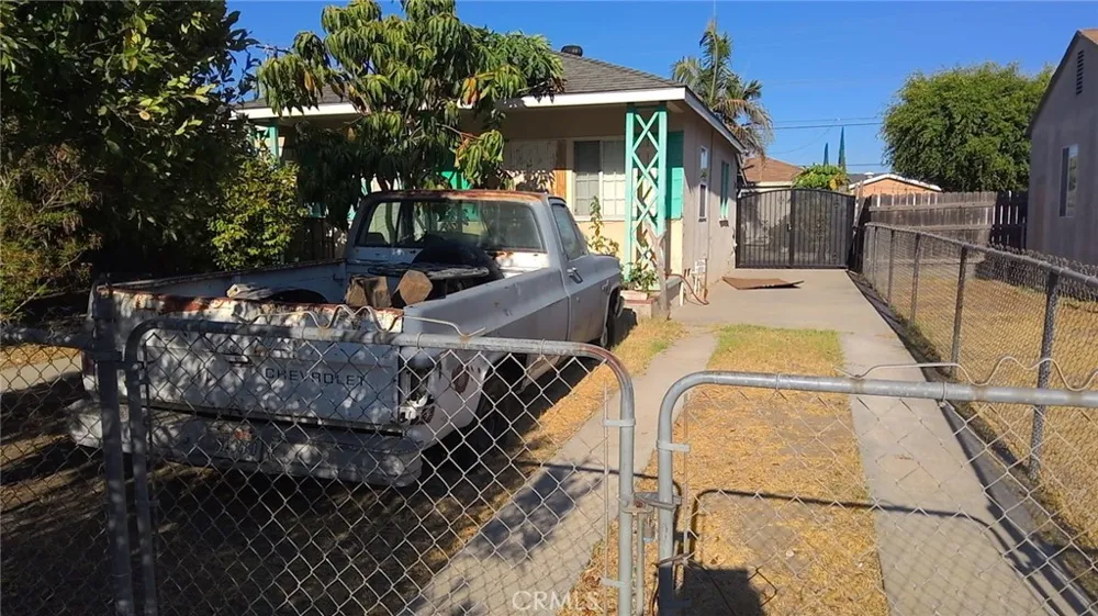 5028 Wimmer Baldwin Park, CA 91706