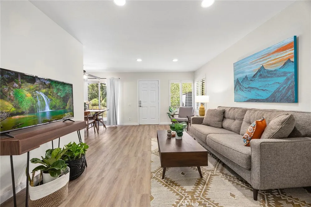 6530 Shady Gate #32 Yorba Linda, CA 92886