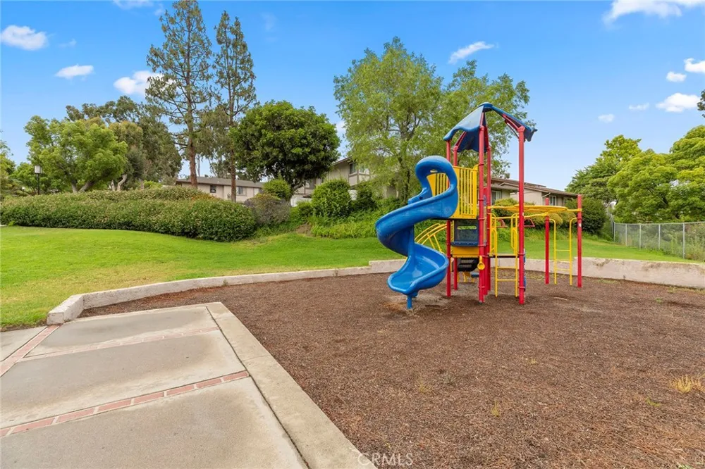 6530 Shady Gate #32 Yorba Linda, CA 92886