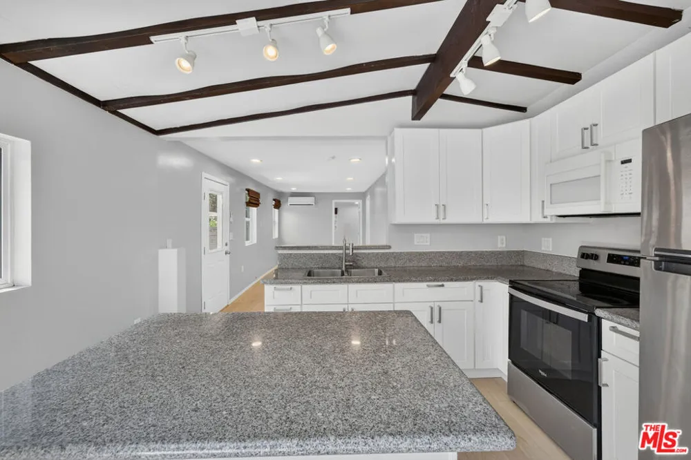 223 S Avenue 57 Los Angeles, CA 90042