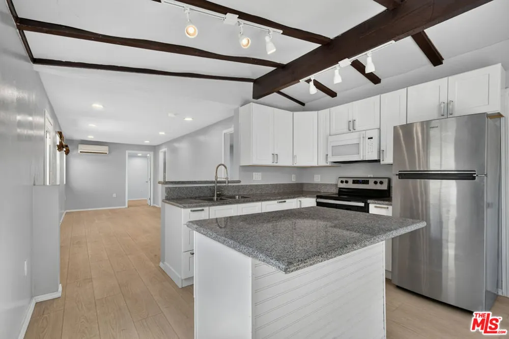 223 S Avenue 57 Los Angeles, CA 90042