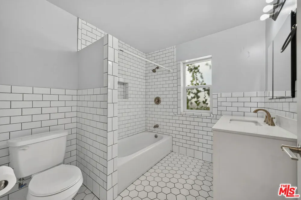 223 S Avenue 57 Los Angeles, CA 90042