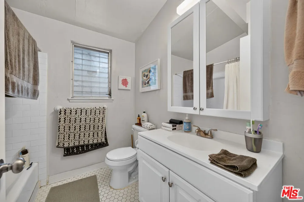 223 S Avenue 57 Los Angeles, CA 90042