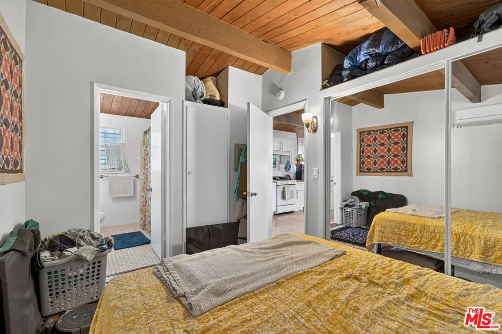 223 S Avenue 57 Los Angeles, CA 90042