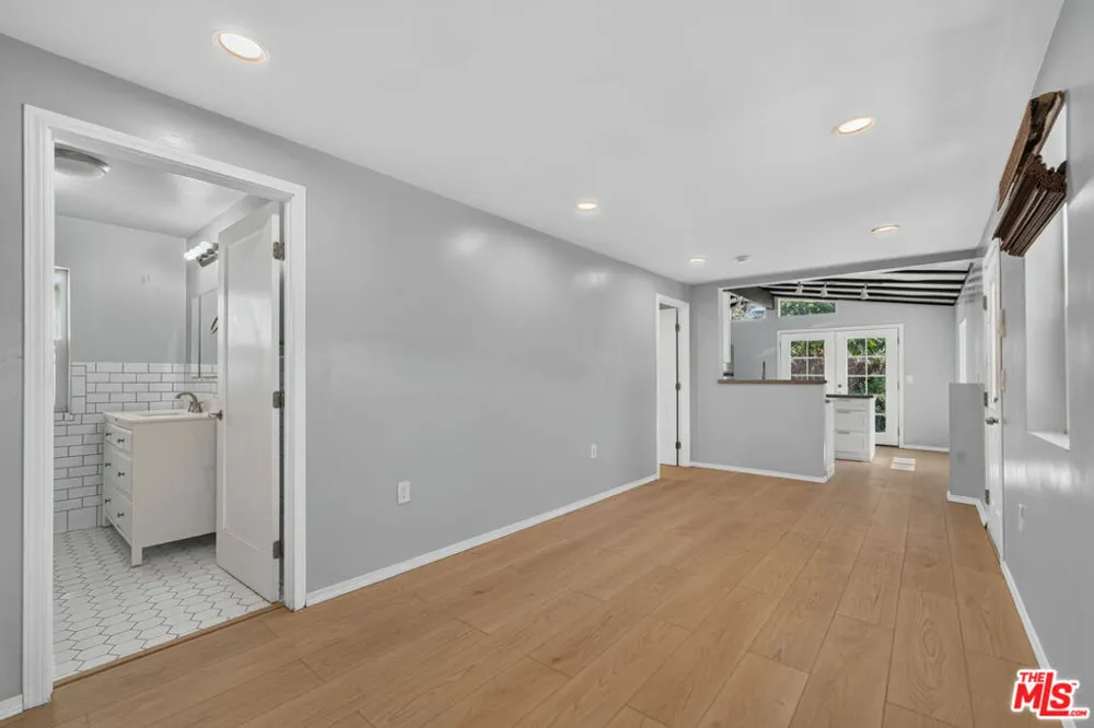 223 S Avenue 57 Los Angeles, CA 90042