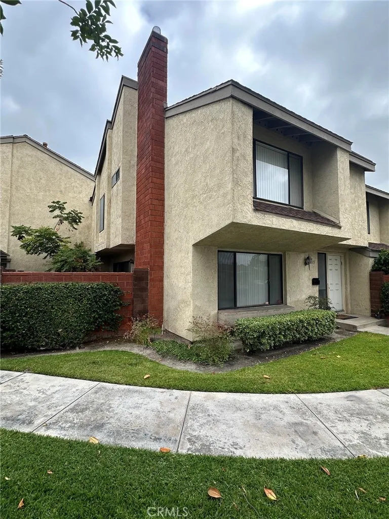 835 W Orangewood Anaheim, CA 92802