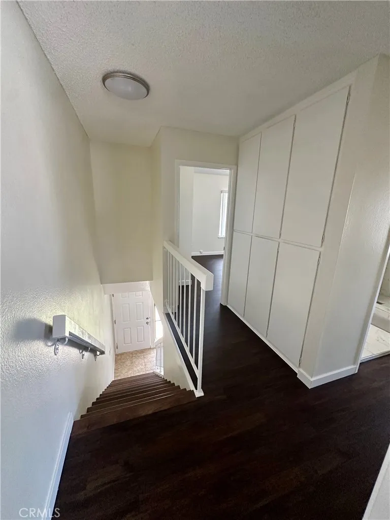835 W Orangewood Anaheim, CA 92802