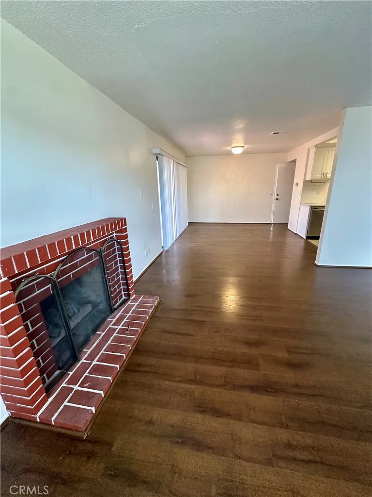 835 W Orangewood Anaheim, CA 92802