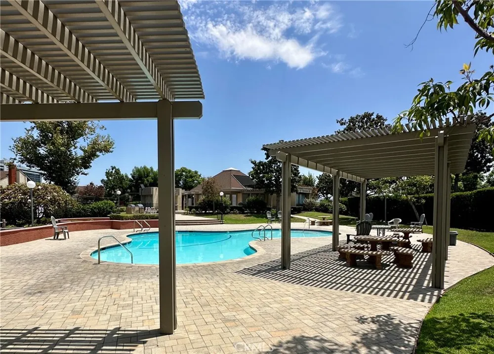 835 W Orangewood Anaheim, CA 92802