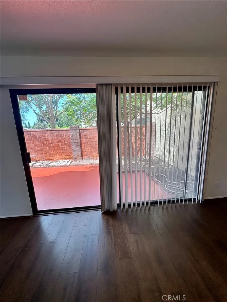 835 W Orangewood Anaheim, CA 92802