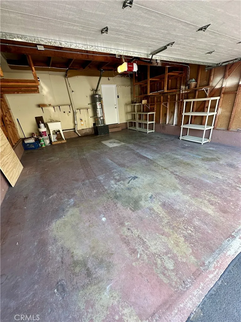 835 W Orangewood Anaheim, CA 92802