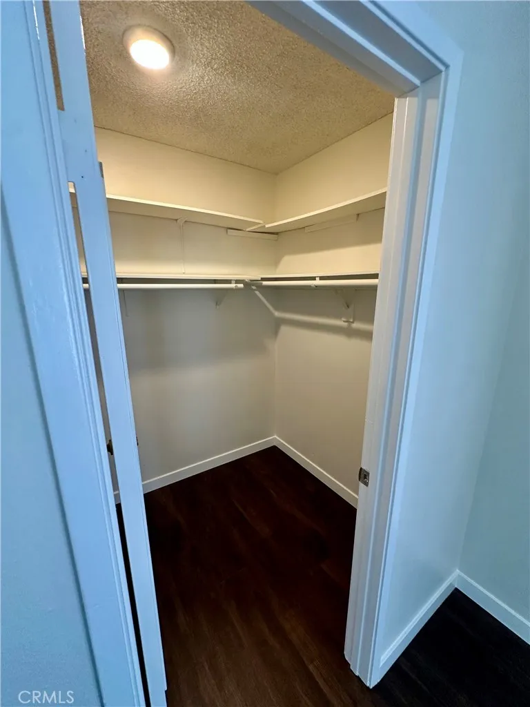 835 W Orangewood Anaheim, CA 92802