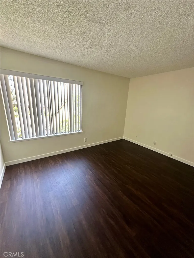 835 W Orangewood Anaheim, CA 92802