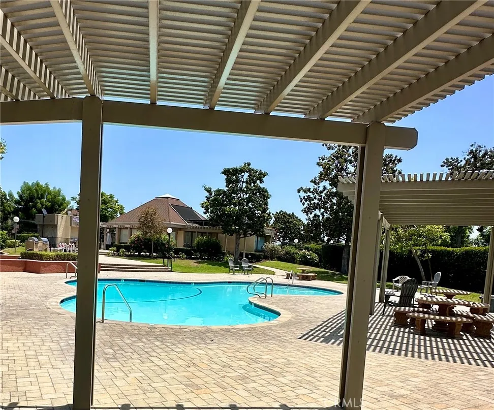 835 W Orangewood Anaheim, CA 92802