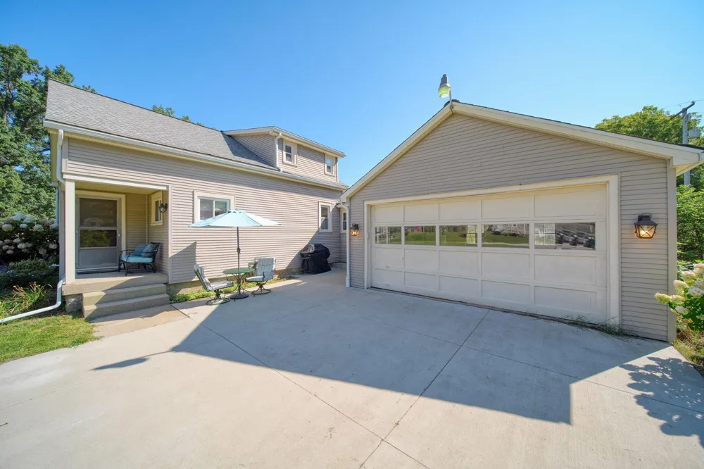 7621 Coon Hill Road Munith, MI 49259