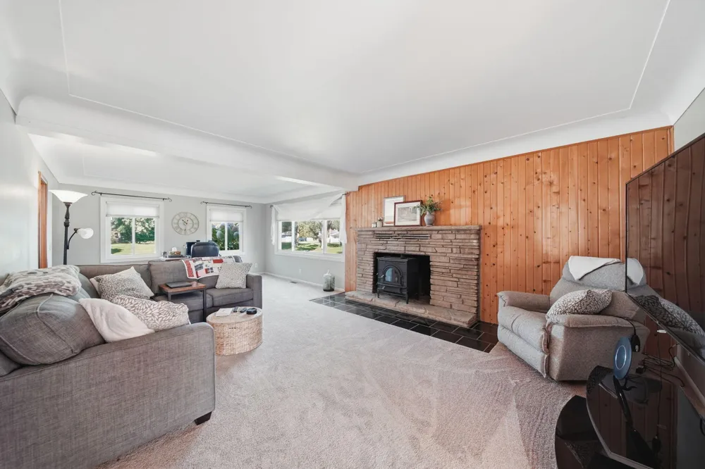 7621 Coon Hill Road Munith, MI 49259