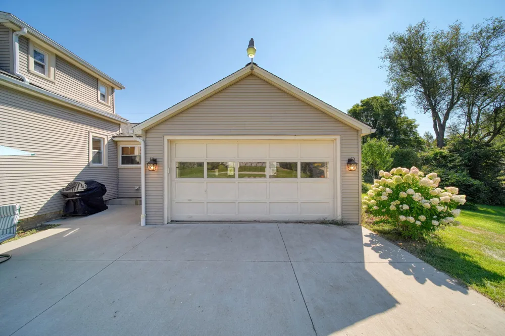 7621 Coon Hill Road Munith, MI 49259