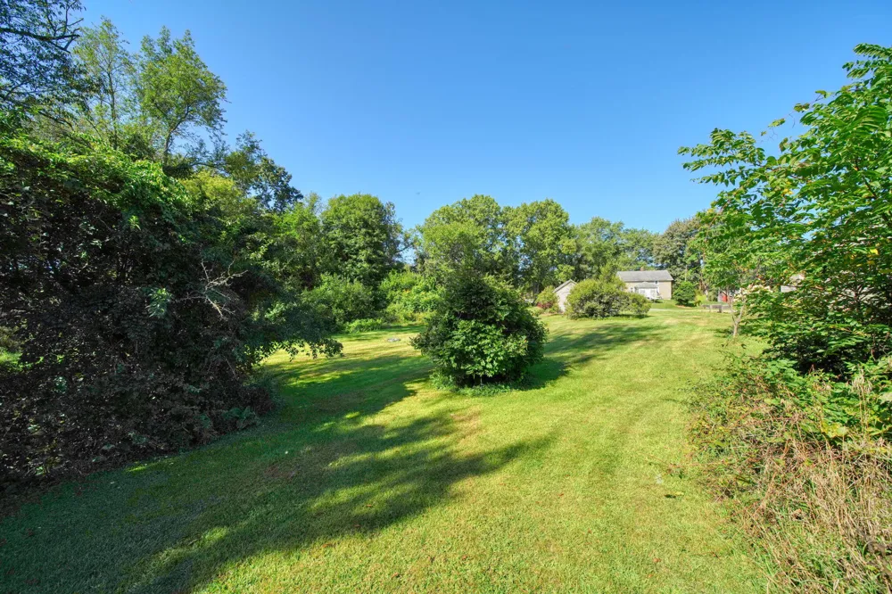 7621 Coon Hill Road Munith, MI 49259