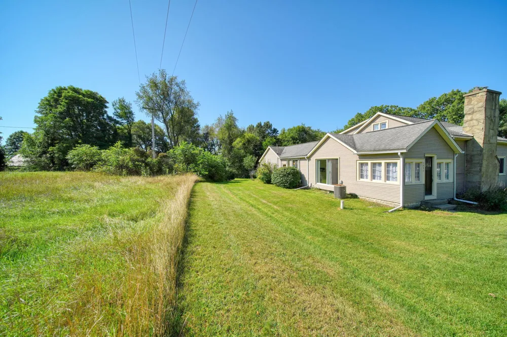 7621 Coon Hill Road Munith, MI 49259