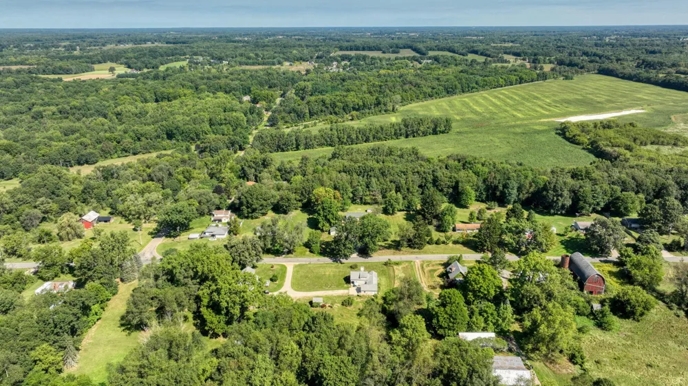 7621 Coon Hill Road Munith, MI 49259