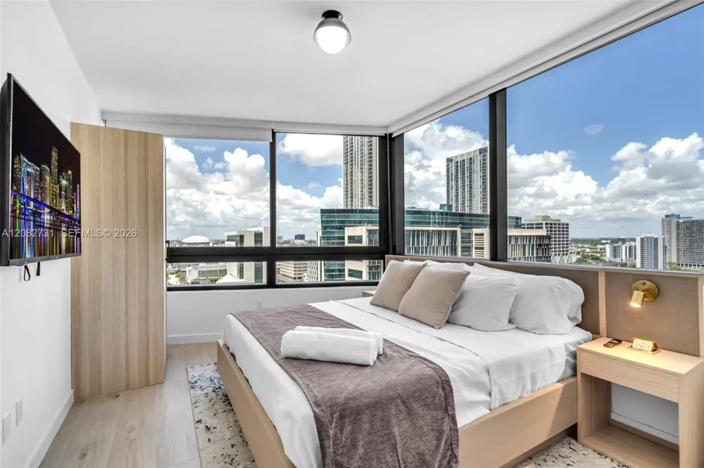 225 Miami Ave #2002 Miami, FL 33128