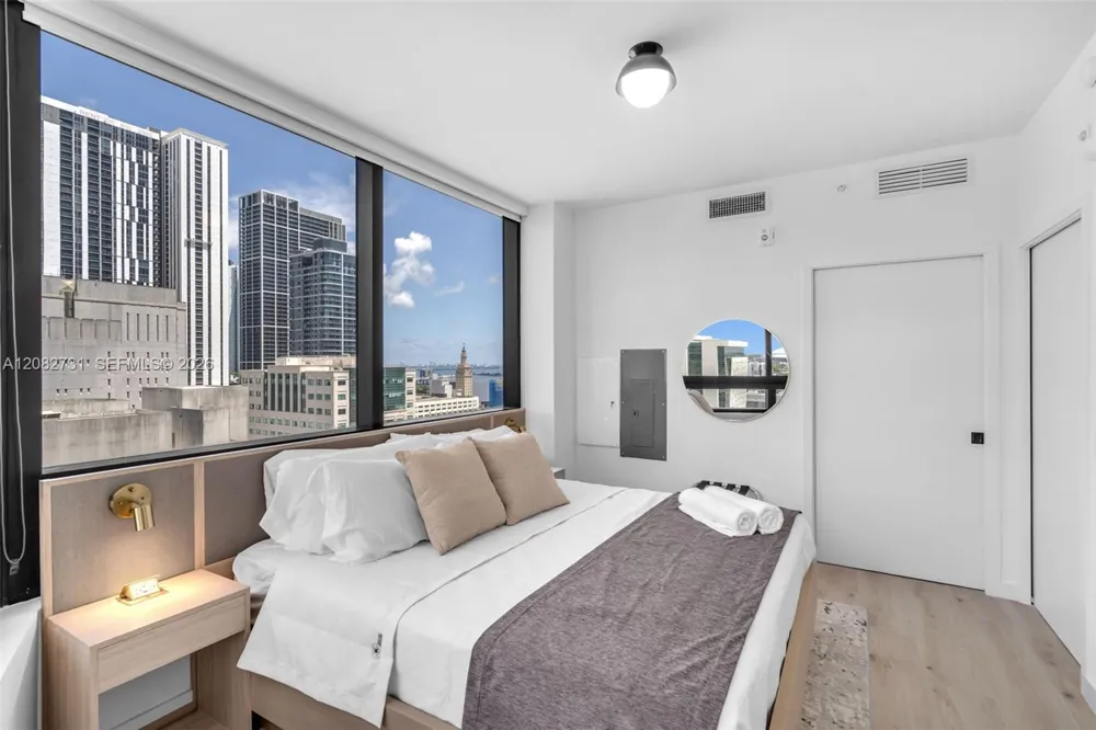 225 Miami Ave #2002 Miami, FL 33128