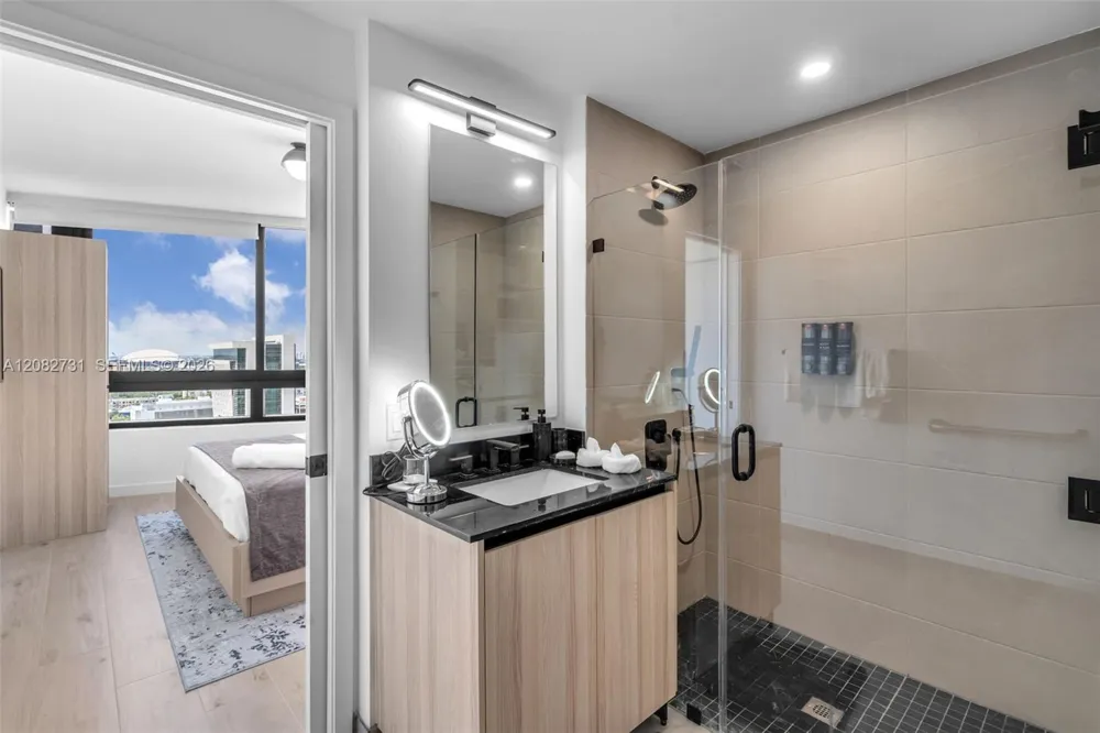 225 Miami Ave #2002 Miami, FL 33128