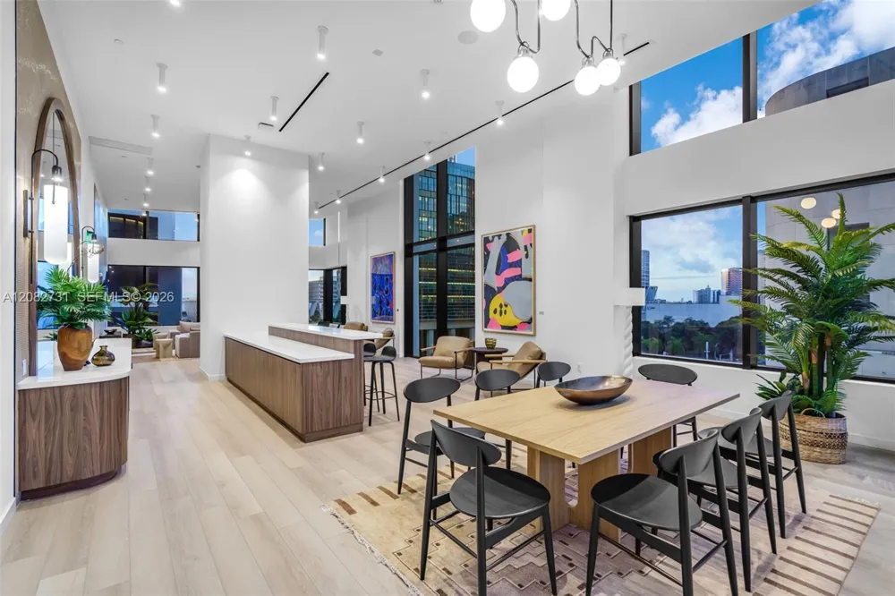 225 Miami Ave #2002 Miami, FL 33128