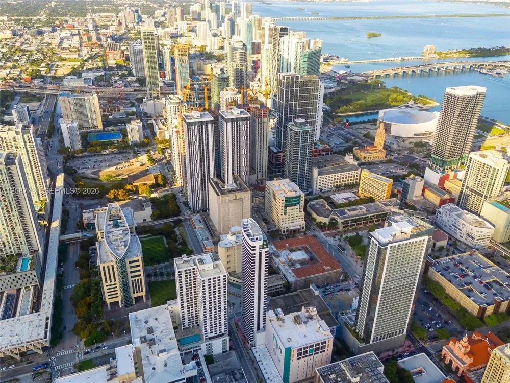 225 Miami Ave #2002 Miami, FL 33128