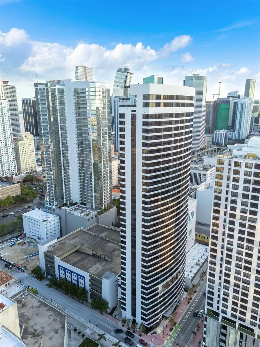 225 Miami Ave #2002 Miami, FL 33128