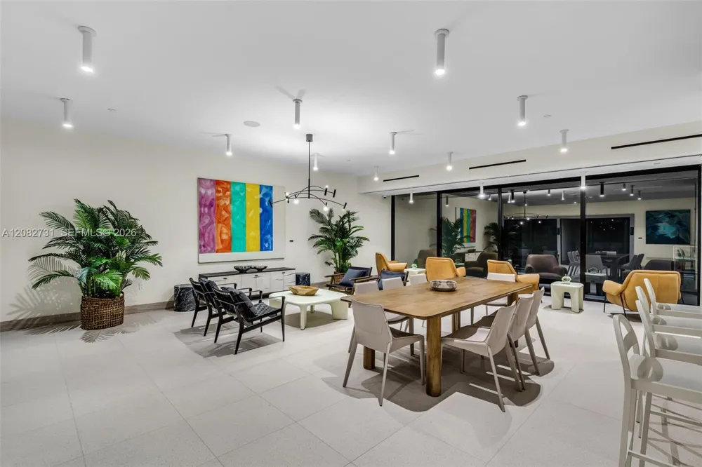 225 Miami Ave #2002 Miami, FL 33128
