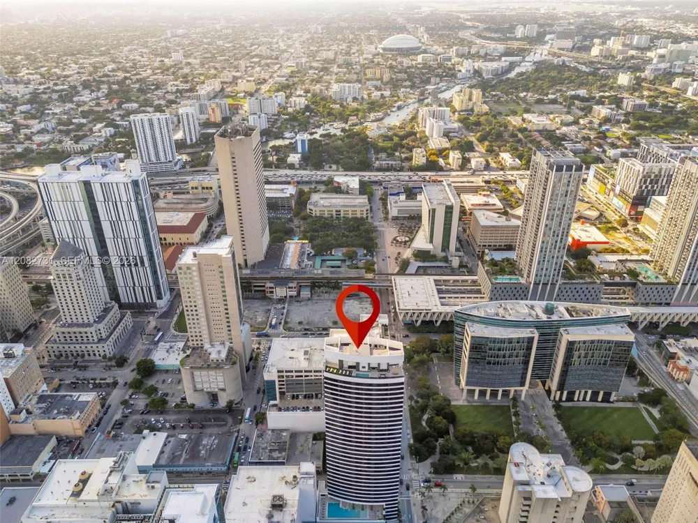 225 Miami Ave #2002 Miami, FL 33128