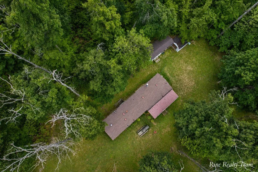 1385 Allard Acres Trail Albert Township, MI 49751
