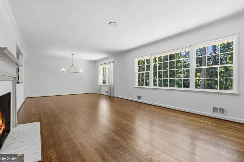 6748 Brandon Mill RD Sandy Springs, GA 30328