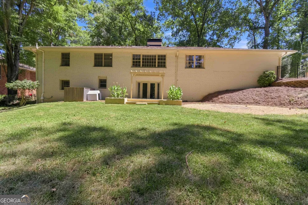 6748 Brandon Mill RD Sandy Springs, GA 30328