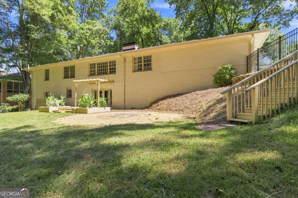 6748 Brandon Mill RD Sandy Springs, GA 30328