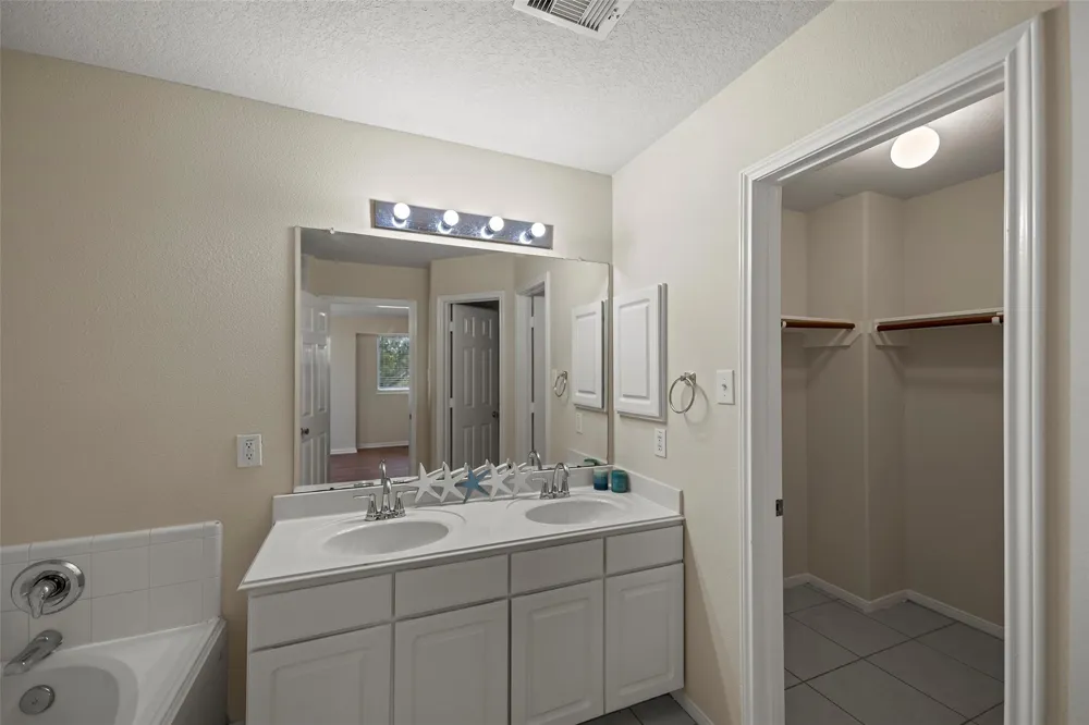 3535 Clipper Winds Way Houston, TX 77084