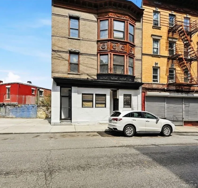 35 Lawrence Street #1 Yonkers, NY 10705