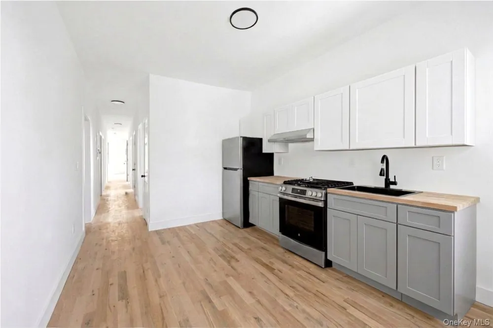 35 Lawrence Street #3 Yonkers, NY 10705