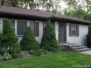 24 Schoolhouse Lane Poughkeepsie, NY 12603
