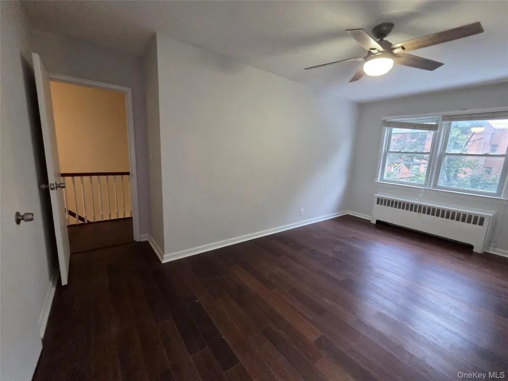 2129 Muliner Avenue Bronx, NY 10462
