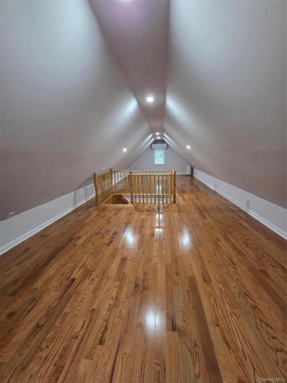 2129 Muliner Avenue Bronx, NY 10462