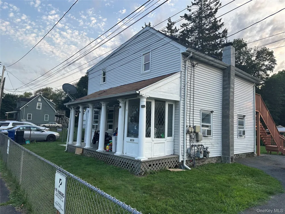 657 South Street #2 -Top Floor Newburgh, NY 12550