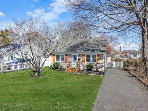 35 Thorburn Avenue