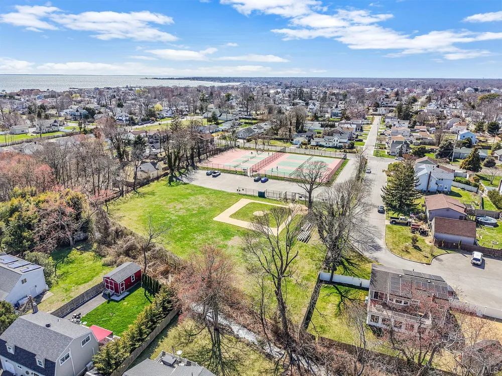 35 Thorburn Avenue Patchogue, NY 11772