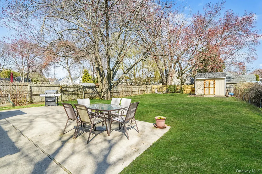 35 Thorburn Avenue Patchogue, NY 11772